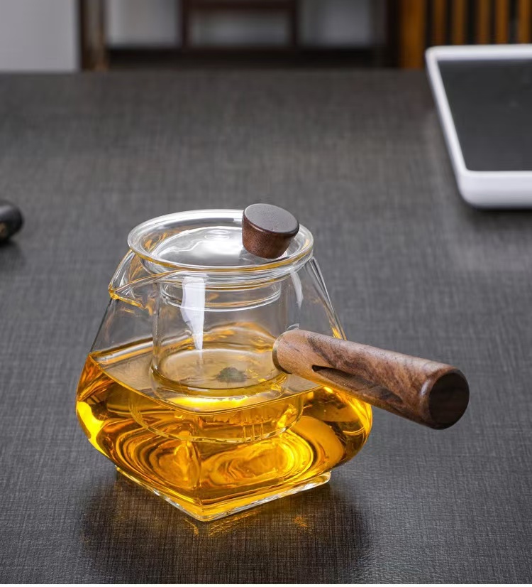 heat resistant glass teapot, filter, wood handle
